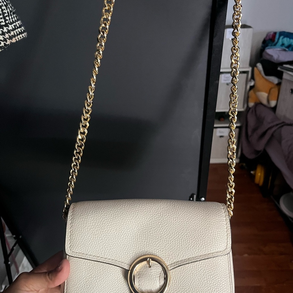 Elegant Cream Leather Shoulder Bag